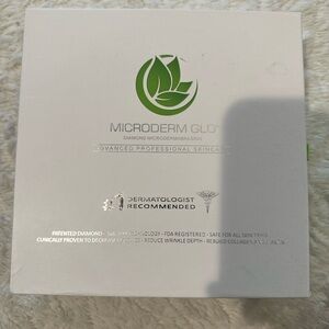 Advanced Professional Skincare - White